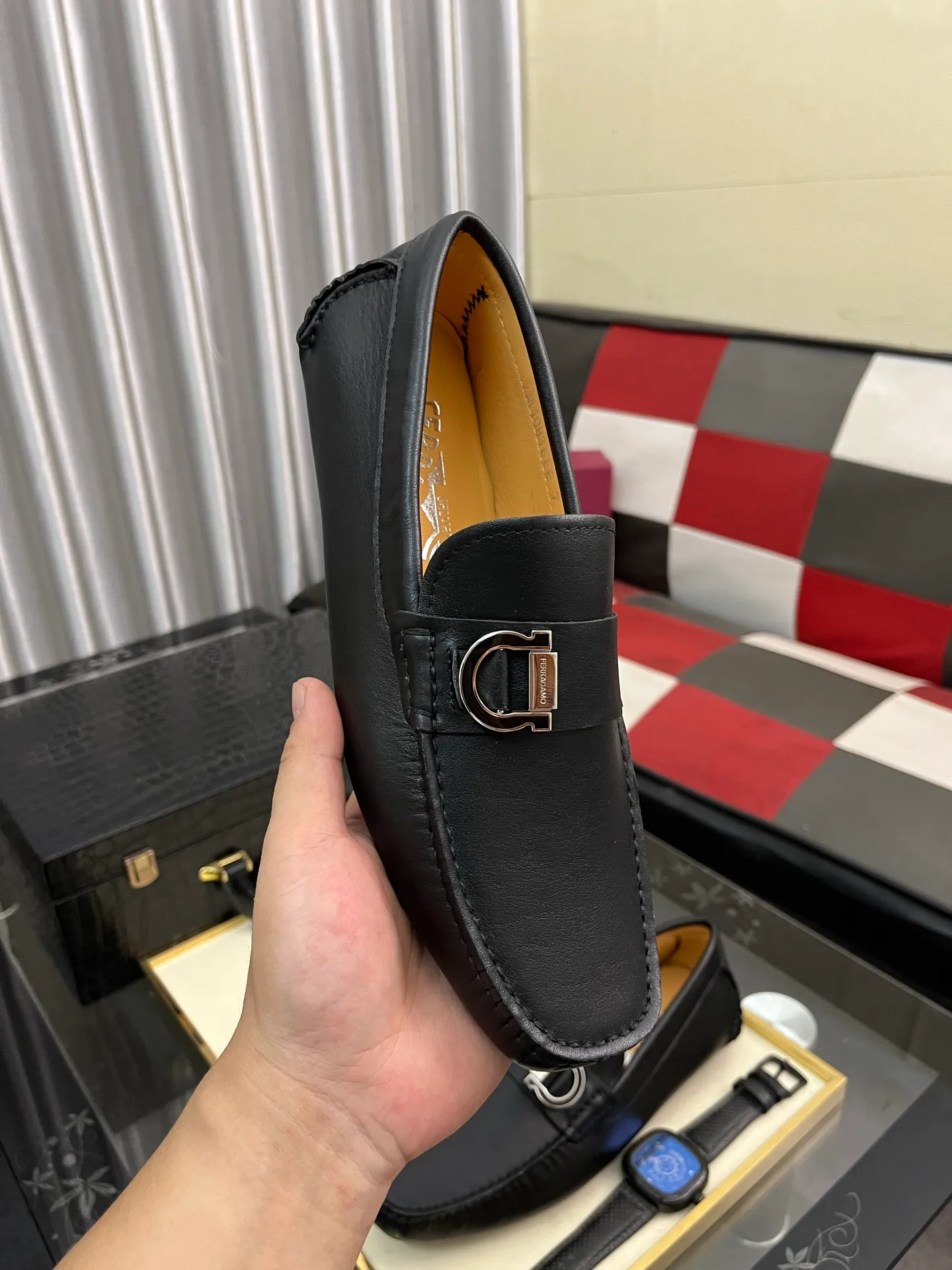 Men's shoes 💰560⌚️⌚️ Ferragamo [Ferragamo] new high-end quality framed shoes. The style is luxurious and elegant, with equal emphasis on practicality and style. We pay special attention to quality and details. The shoe last leather, workmanship and comfort are not inferior! Material: Imported first-layer soft cowhide leather upper ➕Genuine leather lining, code number: 38-446️⃣colors available